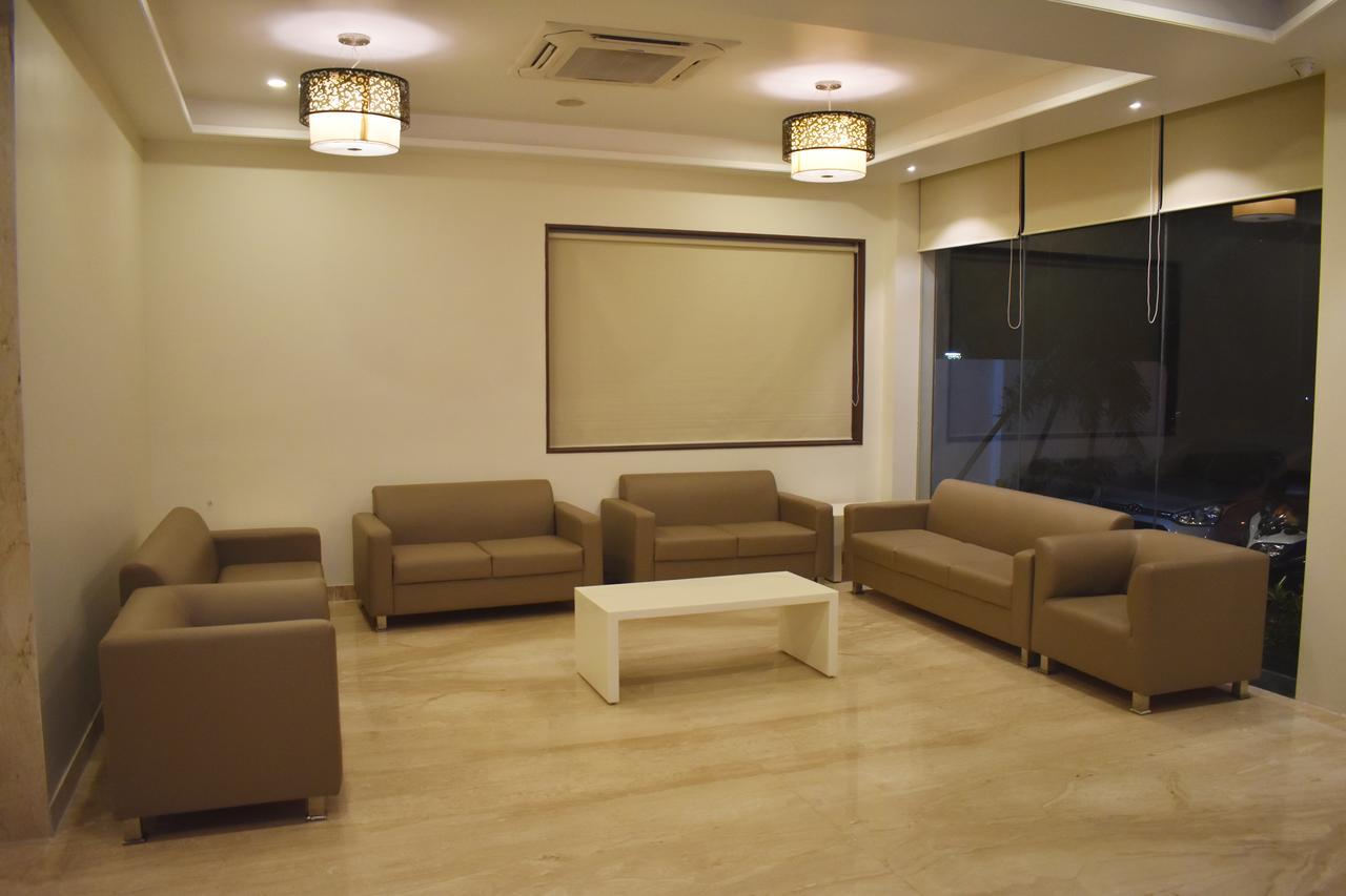 Grand Arcadia Hotell Tiruchirappalli Exteriör bild