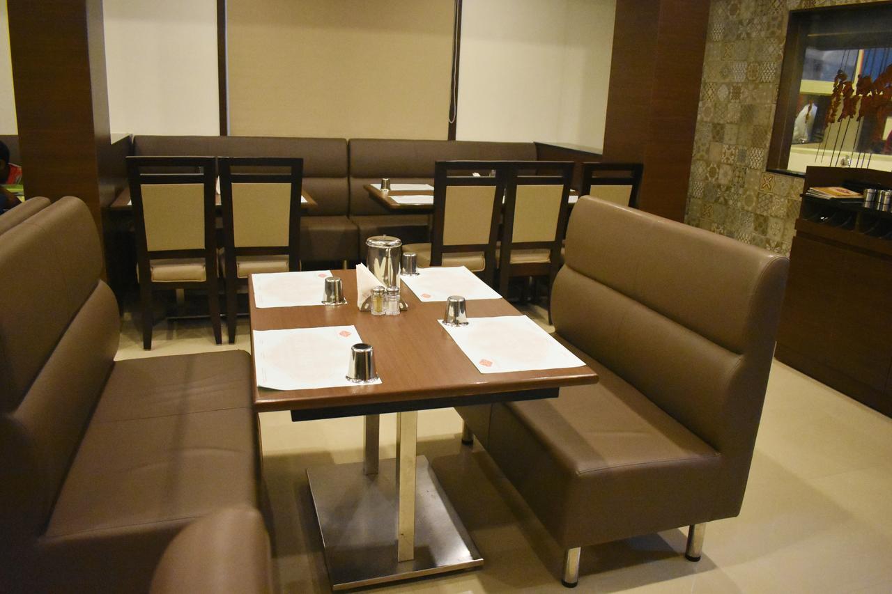 Grand Arcadia Hotell Tiruchirappalli Exteriör bild